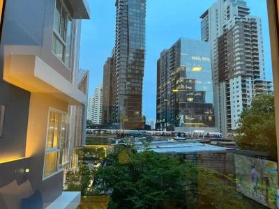 Arize Sukhumvit - 75