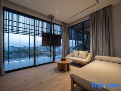 Shan Villas Sukhumvit - 205