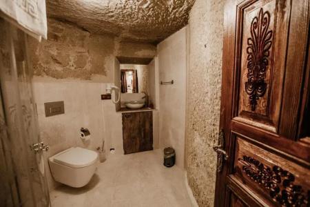 Romantic Cave - 44