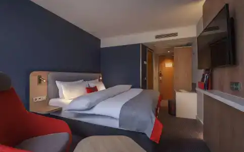 Holiday Inn Express Dortmund, An Ihg - 3