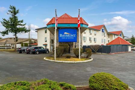 Baymont INN & Suites by Wyndham - 11