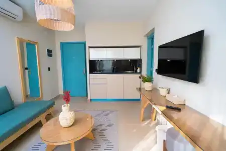 Redcon Suites - 14