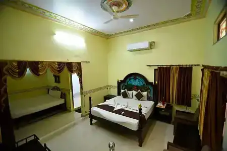 Vaishnavi - 94
