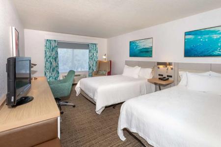 Hilton Garden Inn Airport - 51
