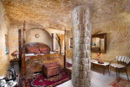 Romantic Cave - 43