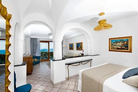 Eden Roc Suites - 202