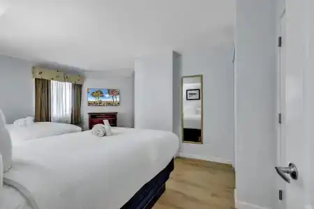 Carolinian Beach - 128