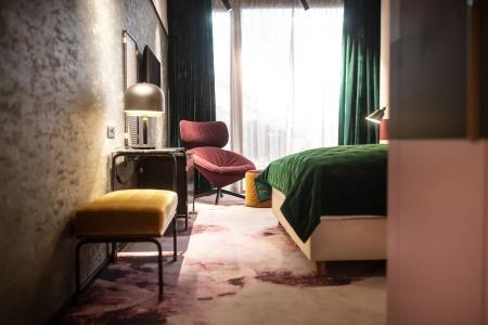 The Hide Flims - 52