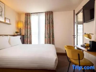Hôtel Paris La Fayette - 79