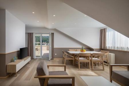 Tamaris - 60