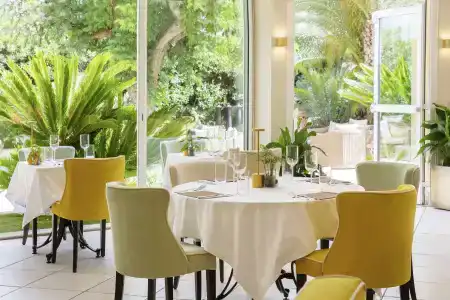 Best Western Premier Montfleuri - 19