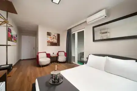 Nish Suites Atasehir - 24