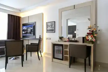 Radisson - 51