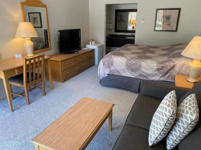 Rideau Heights Inn - 23