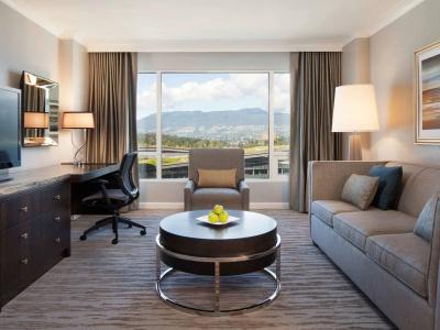 Fairmont Waterfront - 4