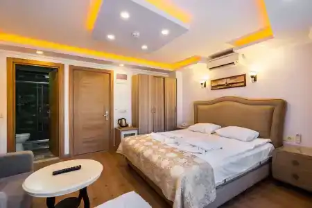 Harbour Suites Old City - 76