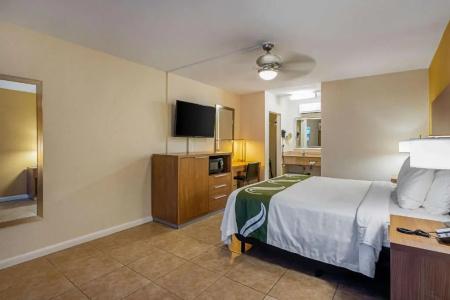 Quality Inn & Suites Airport - Cruise Port Hollywood - 33