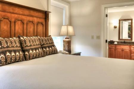 RiverStone Resort & Spa - 304