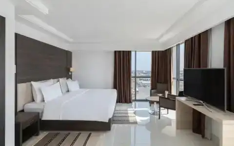 Radisson - 53