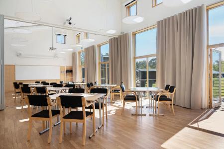 Tylebackl; Sure Collection by Best Western - 26