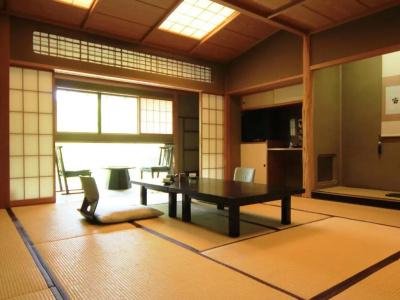 Momoyama - 16