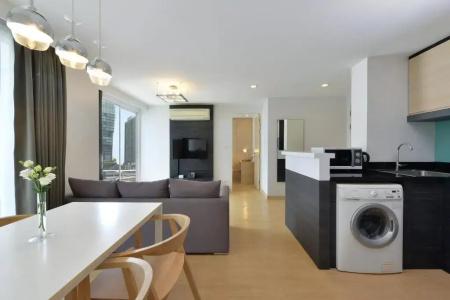 Arize Sukhumvit - 52