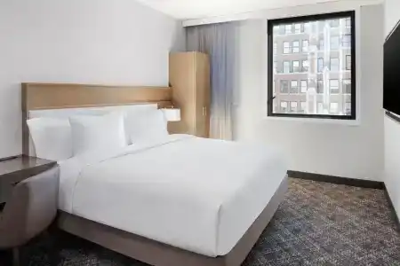 DoubleTree by Hilton New York Times Square South - 39