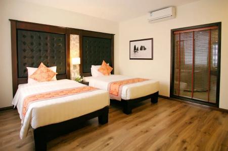 Ha Long Park - 33