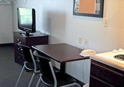 WoodSpring Suites - 17