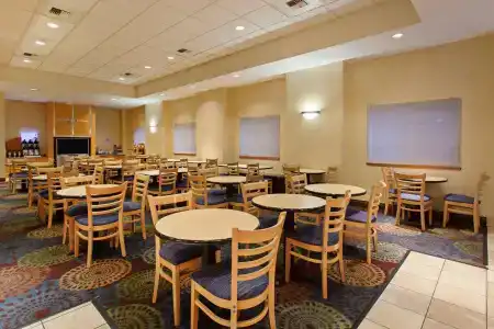 Fairfield Inn & Suites by Marriott Seattle Downtown/Seattle Center - 20