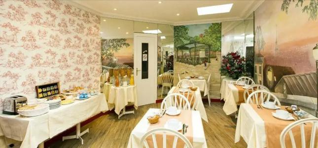 Regyn's Montmartre - 18