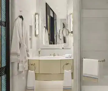 The Peninsula - 9