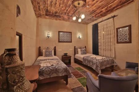 Caravanserai Inn - 98
