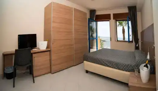 Elihotel - 2