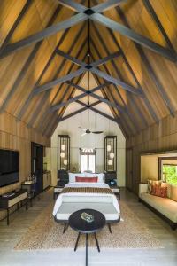The St. Regis Maldives Vommuli Resort - 5
