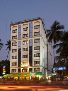 The Emerald & Executive - 0