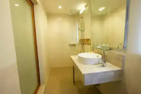 The Embassy Sathorn - 7