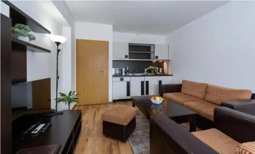 Grand Royale Apartment Complex & Spa - 72