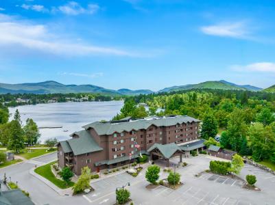 Hampton Inn & Suites - 24