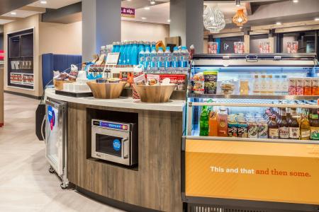 Homewood Suites by Hilton West - 12