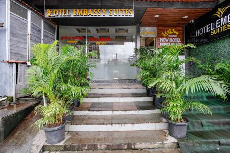 Embassy Suites - 8
