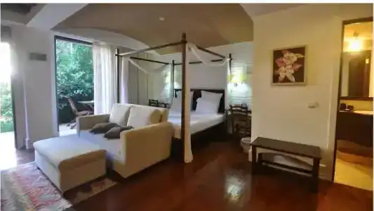 El Vino & Suites - 32