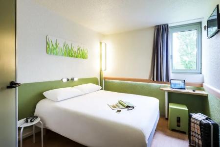 ibis Budget Caen Memorial - 19