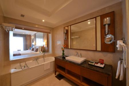 Ramada Plaza Chennai - 10