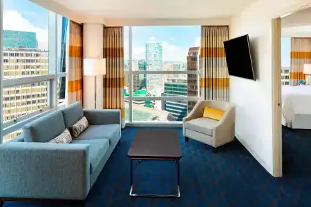Sheraton Wall Centre - 32