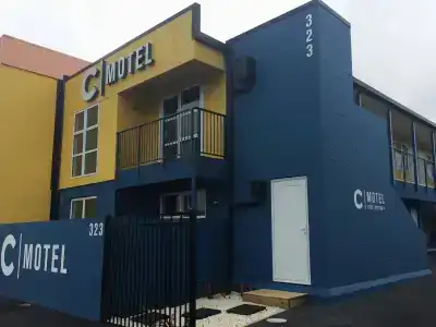 C-Motel - 0