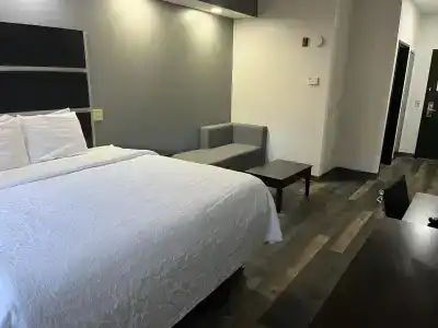 Sans Boutique & Suites - 45