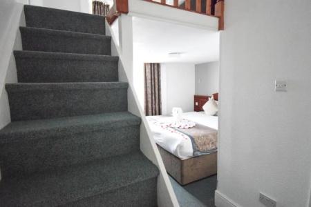 Pembridge Palace - 78