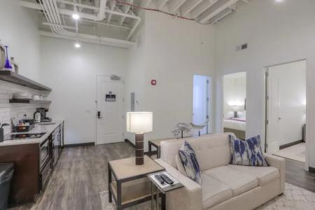 Studio 154 Luxury - 184