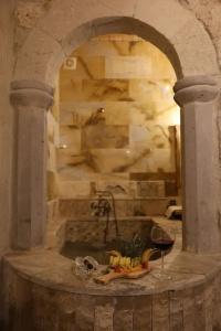 Calypso Cave Suites - 31